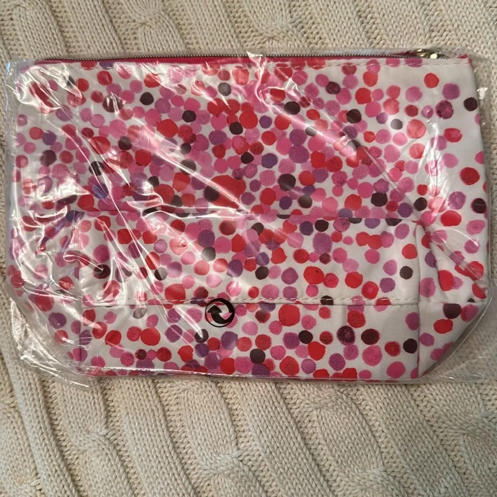 L’OCCITANE Cosmetic Pouch NWT - Picture 2 of 2
